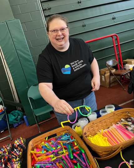 A banker volunteering at KidFest